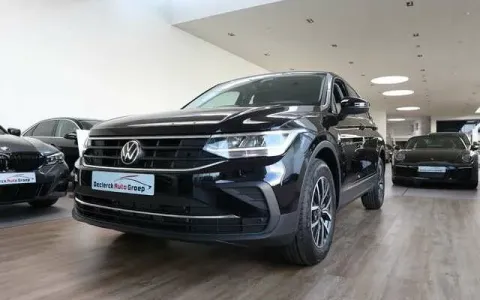 Volkswagen Tiguan 2.0TDI 122PK 6V*NIEUW MODEL*STOCK & TOPPRIJS!