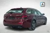 BMW 520 G31 Touring 520d A xDrive MHEV *Individual-väri, Winter-paketti, Vetokoukku* Thumbnail 2